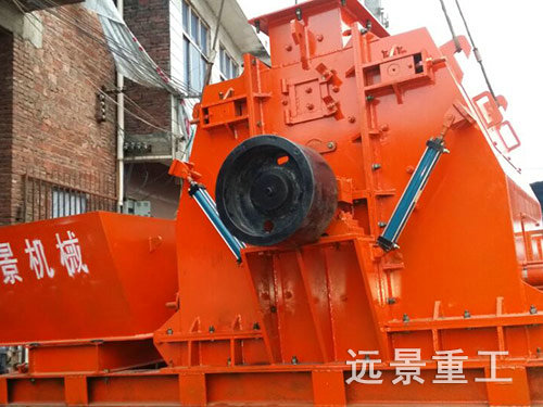 高效錘式破碎機(jī)2